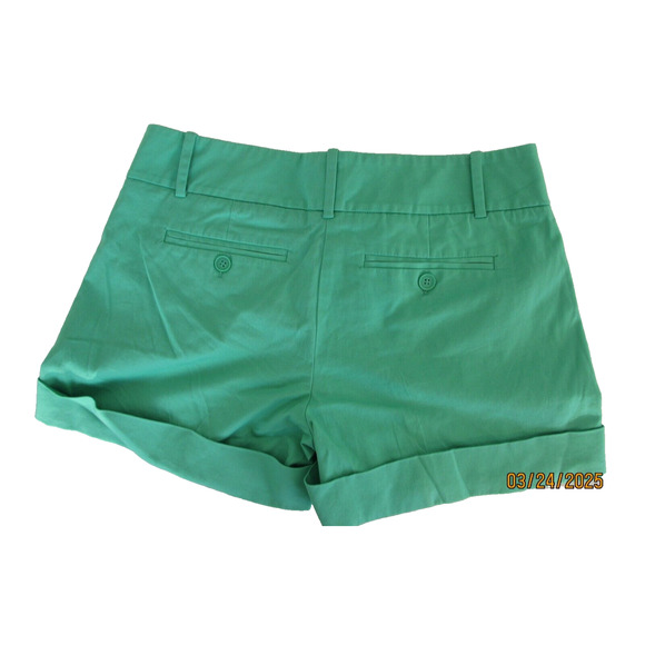Brat green NY & Co shorts Sz 2 New with tags - Picture 2 of 8